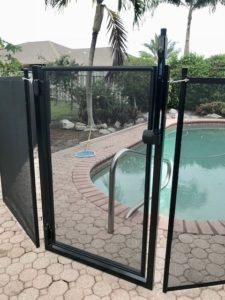 Quick-Close Pool Gate 3